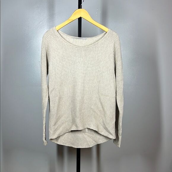 Athleta Cream Crew Neck Sweater with Relaxed Fit and Long Sleeves - Picture 1 of 5